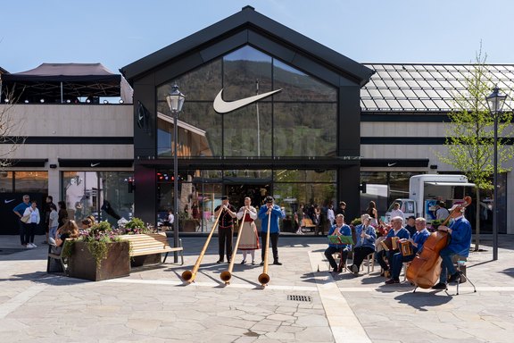 Celebration Day Fashion Outlet Landquart Celebration Day Fashion Outlet Landquart